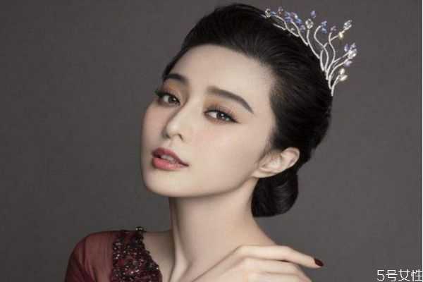 拱形眉适合什么脸型?拱形眉和上挑眉有什么区别 拱形眉适合什么脸型?拱形眉和上挑眉有什么区别