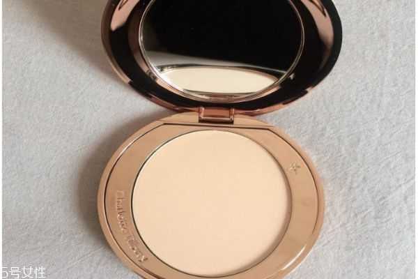 粉饼太干怎么办？粉饼干的原因