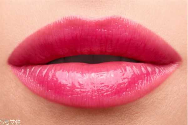 ysl夹心唇膏哪个颜色好看? ysl夹心唇膏哪个颜色好看?
