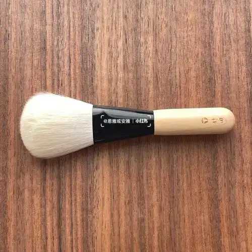 粉底刷的好处 用粉底刷上妆好吗