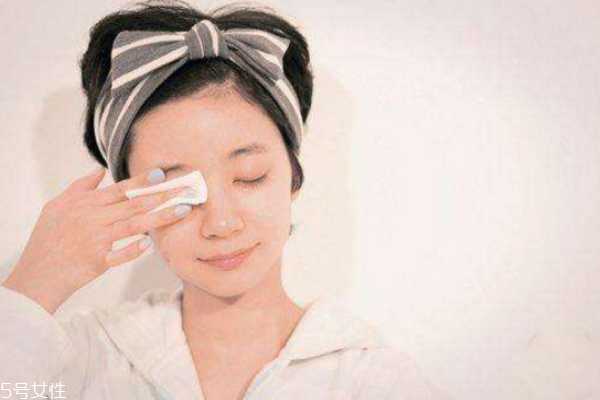 怎样卸妆不伤皮肤