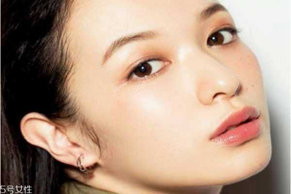 秋季适合哪些妆容 秋季适合画的妆容