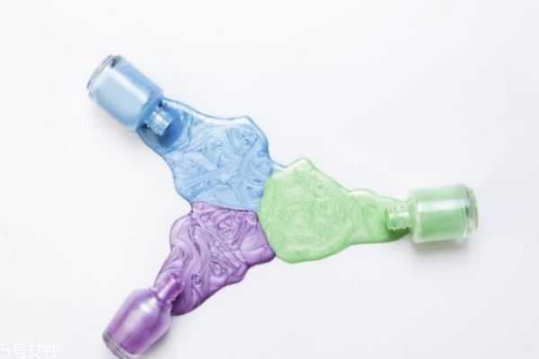 指甲油颜色怎么选？怎样选购指甲油