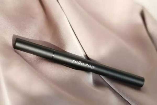 完美日记小枪管眼线液笔适合新手吗?完美日记小枪管眼线液笔好用吗 完美日记小枪管眼线液笔适合新手吗?完美日记小枪管眼线液笔好用吗