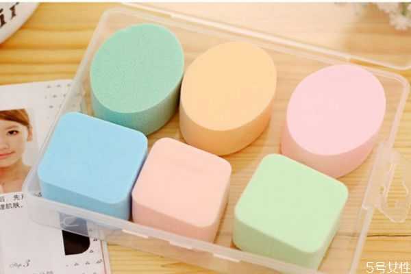 清洗海绵粉扑的方法？清洗海绵粉扑的小技巧