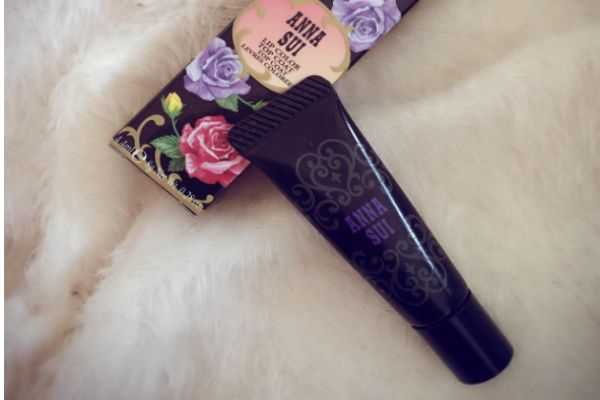 戴口罩要涂口红雨衣吗？口红雨衣真的不掉色吗