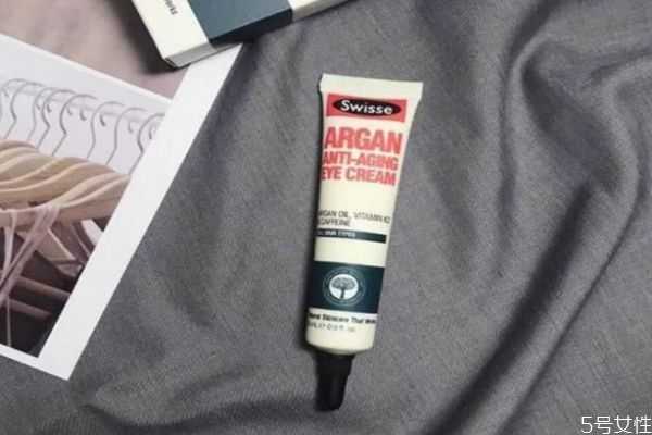 swisse眼霜保质期多长?swisse眼霜如何看日期 swisse眼霜保质期多长?swisse眼霜如何看日期