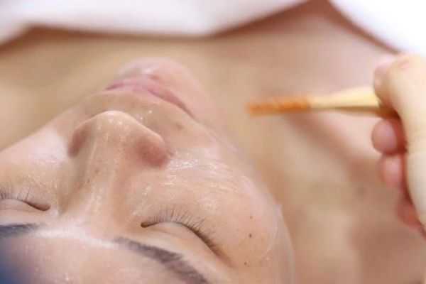 红色痘印应该怎么消除？消除红色痘印的方法