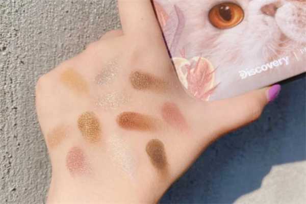 完美日记小猫盘怎么搭配 完美日记小猫盘怎么搭配