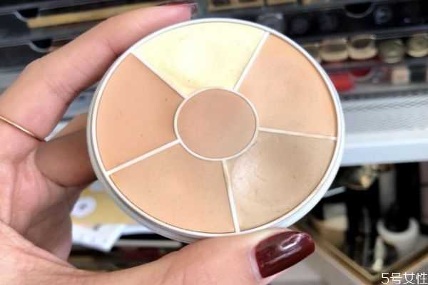 遮瑕膏使用痕迹明显怎么解决？如何正确使用遮瑕膏