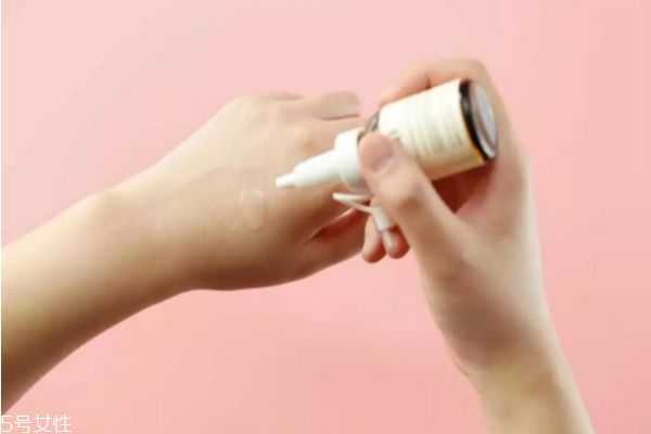 长痘期的需要用什么护肤品