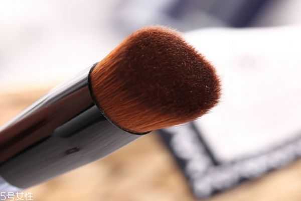 粉底刷哪个牌子好用？最好用的粉底刷推荐