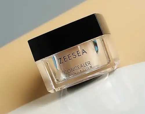 如何根据肤质选择粉底霜