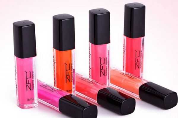 唇彩是口红吗?唇彩和唇釉的区别 唇彩是口红吗?唇彩和唇釉的区别