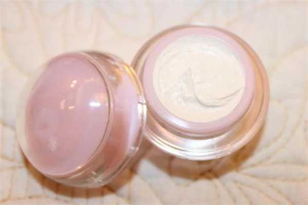 珍珠膏晚上可以用吗?珍珠膏晚上用了要洗吗 珍珠膏晚上可以用吗?珍珠膏晚上用了要洗吗