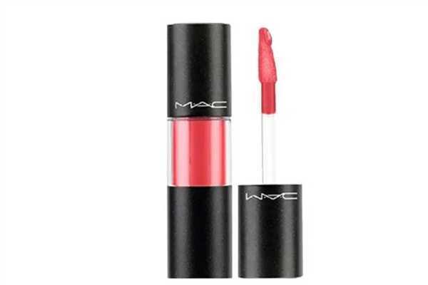 染唇液对嘴部伤害大吗 染唇液对嘴部伤害大吗