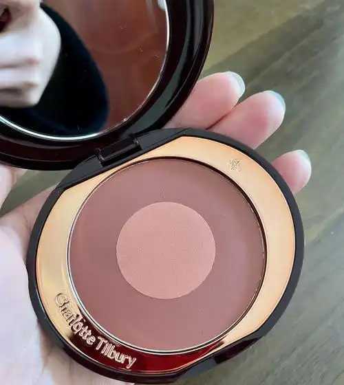 如何避免腮红在出汗时脱妆 如何避免腮红在出汗时脱妆