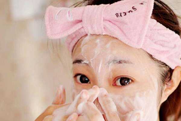 哪些精华收缩毛孔好