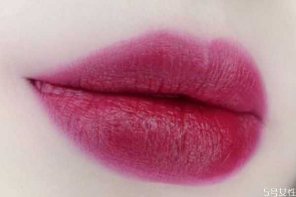 阿玛尼红管509好看吗？阿玛尼红管509什么颜色