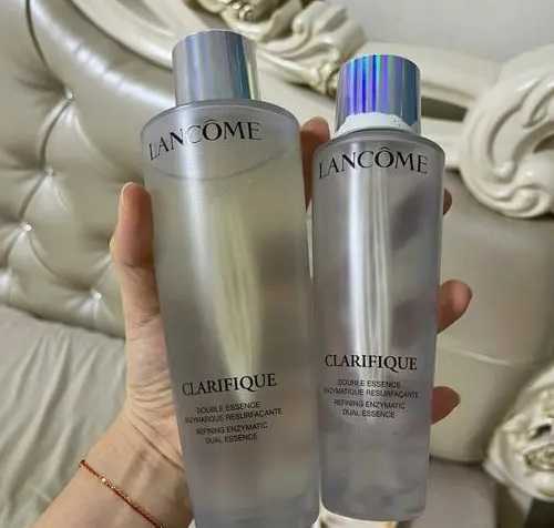 兰蔻极光水和海蓝之谜精粹水哪个好用 兰蔻极光水和海蓝之谜精粹水哪个好用