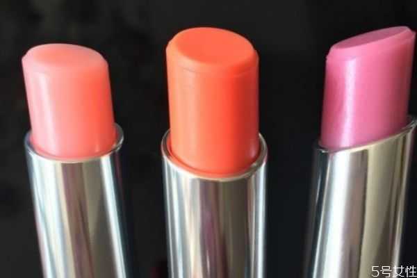 口红放后备箱里会化吗?口红放久了会融化掉吗 口红放后备箱里会化吗?口红放久了会融化掉吗