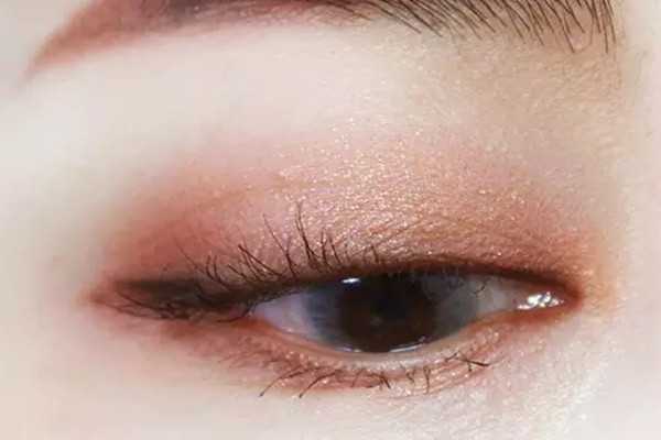 双色眼影棒哪个颜色好看