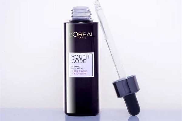 肌底液要避开眼周吗