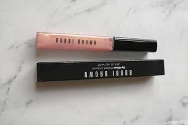 芭比波朗漾彩亮唇蜜好用吗 芭比波朗漾彩亮唇蜜好用吗