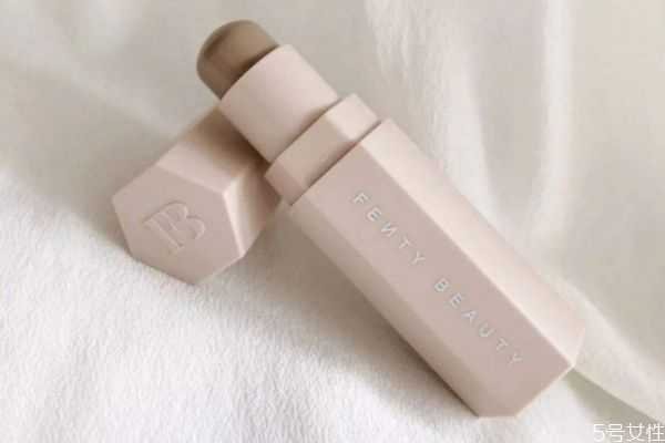 修容棒可不可以用洗面奶洗?卸妆后可以不洗脸吗 修容棒可不可以用洗面奶洗?卸妆后可以不洗脸吗