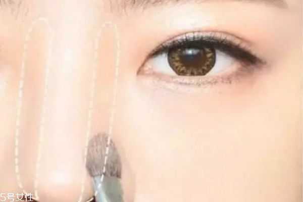 鼻子塌怎么化妆