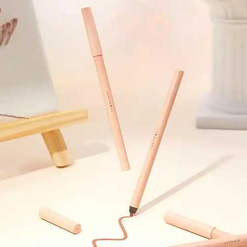 唇线笔需要经常更换吗