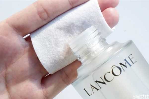 兰蔻极光水有酒精吗?兰蔻极光水孕妇可以用吗 兰蔻极光水有酒精吗?兰蔻极光水孕妇可以用吗