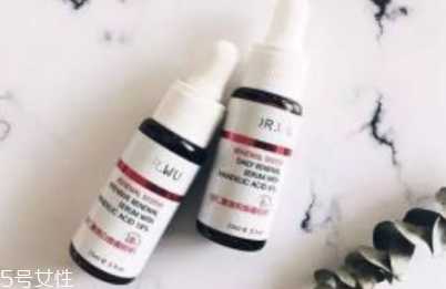 水杨酸和杏仁酸的区别 杏仁酸和水杨酸哪个好