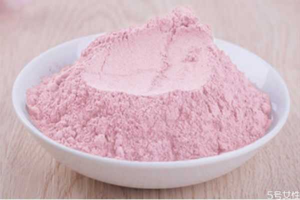 玫瑰粉做面膜的功效与作用 玫瑰面膜怎么用 玫瑰粉做面膜的功效与作用 玫瑰面膜怎么用