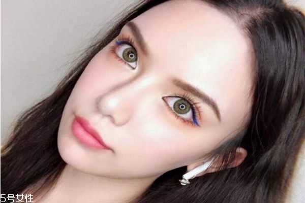 外眼线和内眼线哪个好看？内眼线外眼线都要化吗