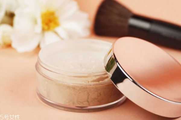 散粉刷是什么？用什么代替散粉刷