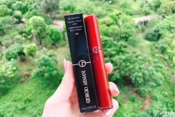 唇釉擦不下来怎么办？唇釉可以用水洗掉吗