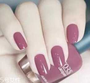 手黑适合什么颜色指甲油?手黑适合做什么美甲好看 手黑适合什么颜色指甲油?手黑适合做什么美甲好看