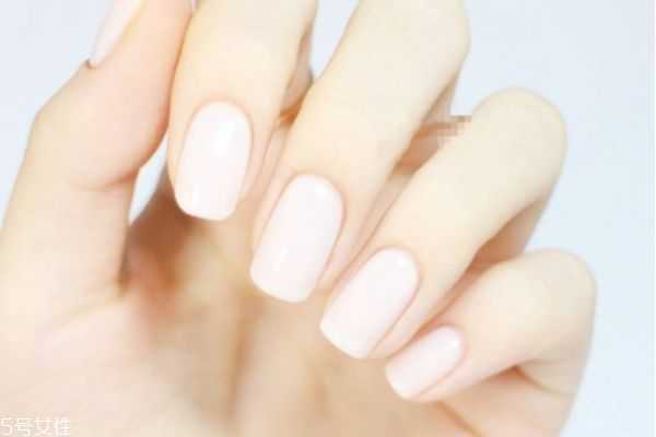 日系田园风美甲怎么做？丝绒美甲做法教程