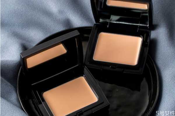 毛戈平粉膏正确用法 毛戈平粉膏正确用法