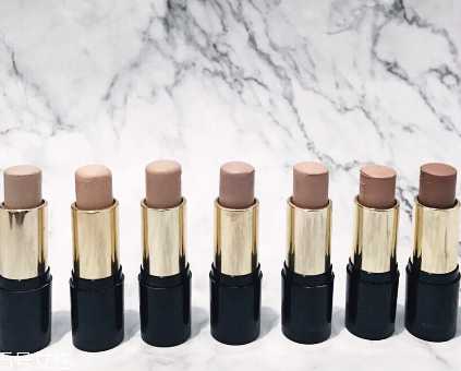 兰蔻粉底棒适合什么肤质