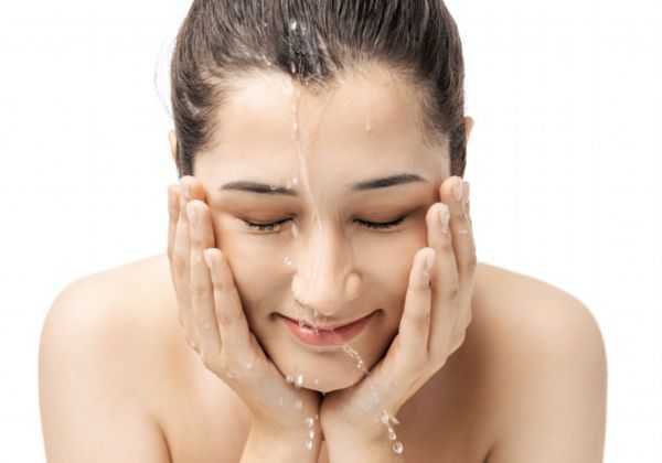 母乳面膜的功效与作用 母乳面膜的功效与作用