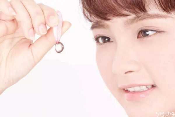 美瞳正反怎么区分？区分美瞳正反的方法