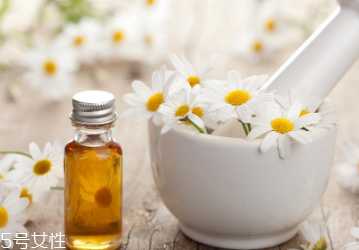 精油晚上用还是白天用好？精油为什么要稀释