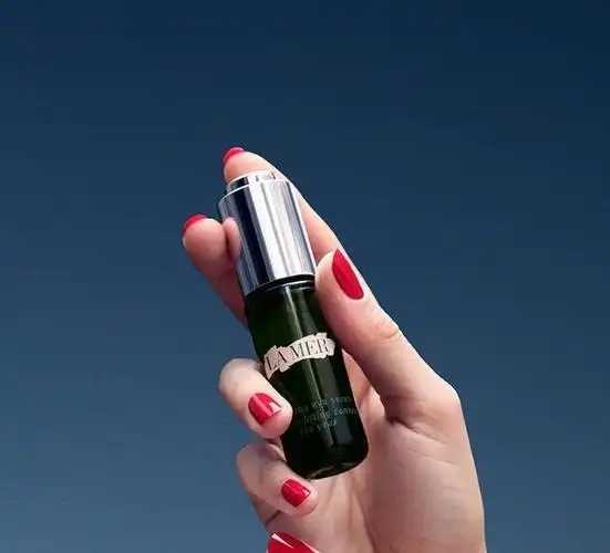 眼部精华液能去皱纹吗