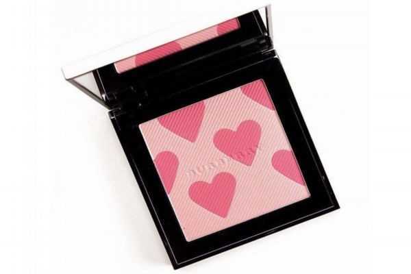 眼影能够当腮红吗?腮红能当眼影吗 眼影能够当腮红吗?腮红能当眼影吗