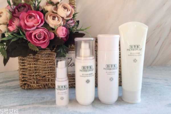 佰草集七白系列祛斑吗 佰草集七白系列祛斑吗