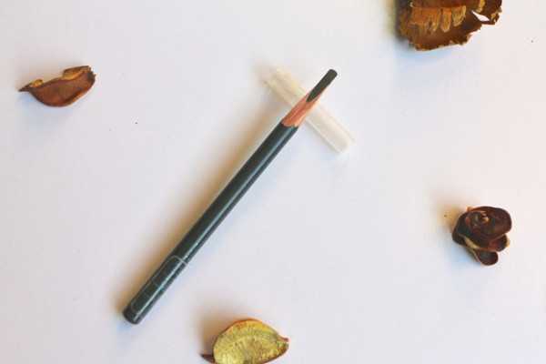 植村秀眉笔真假怎么看