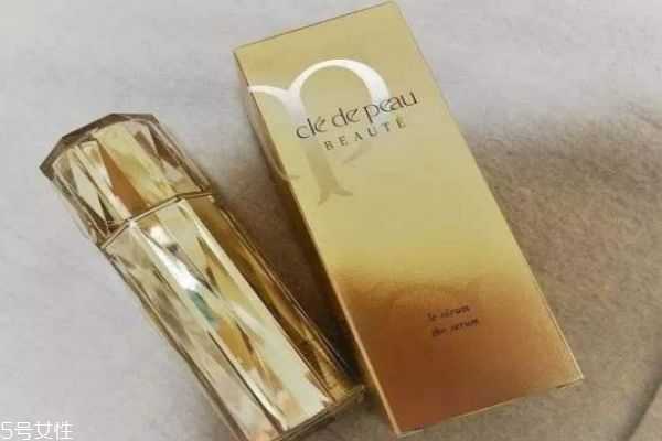 25岁用什么精华液好 25岁用什么精华液好