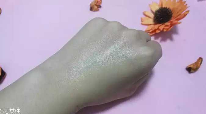 安娜柏林眼霜有封口吗